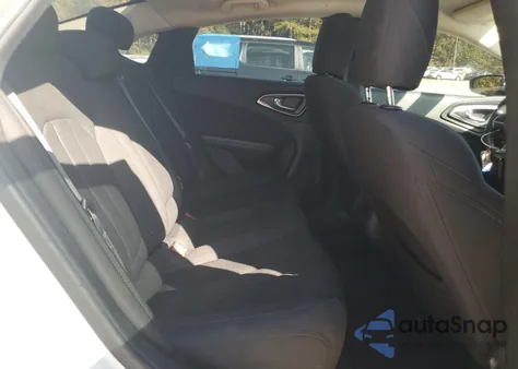 2015 Chrysler 200 Limited из США, поврежденный, VIN 1C3CCCAB1FN629501